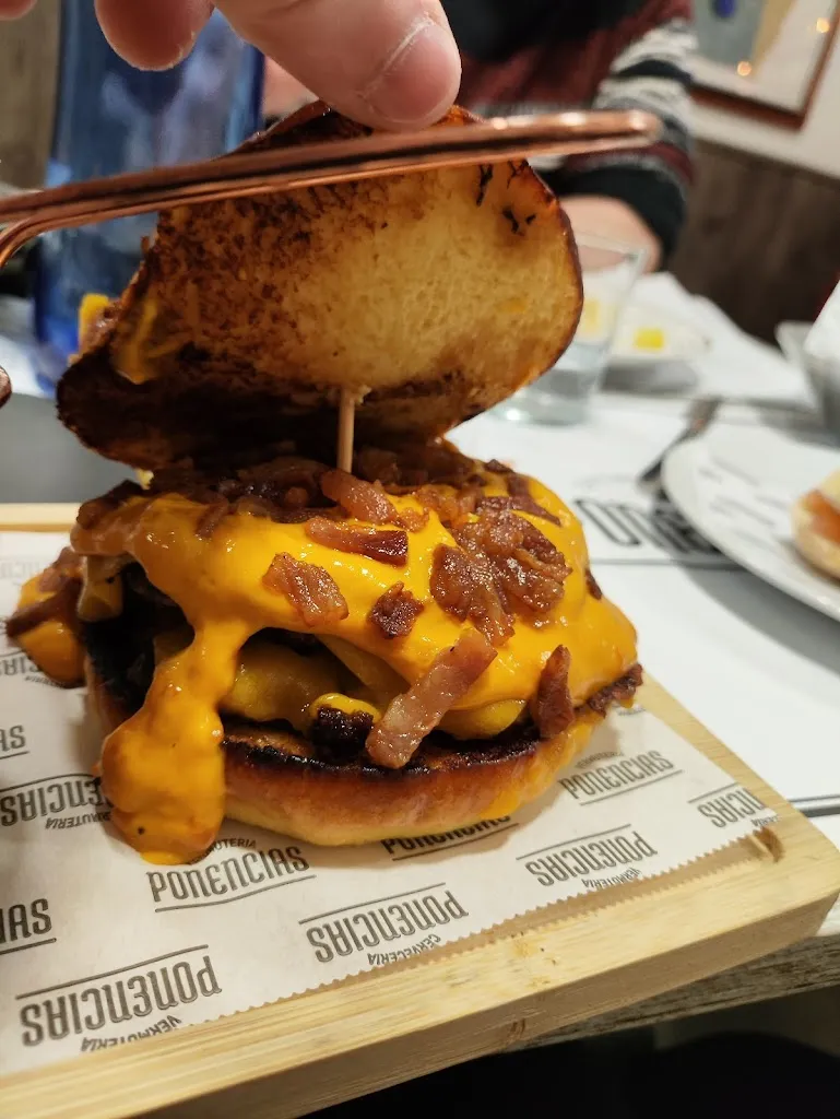 Pedro Nicolás Aroca_Cervecería vermutería Ponencias_Alcantarilla_review