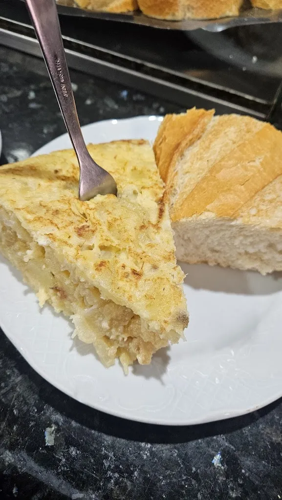 Iván Agüero_Ruval Cider and Restaurant_Barrio de la Concepción_review