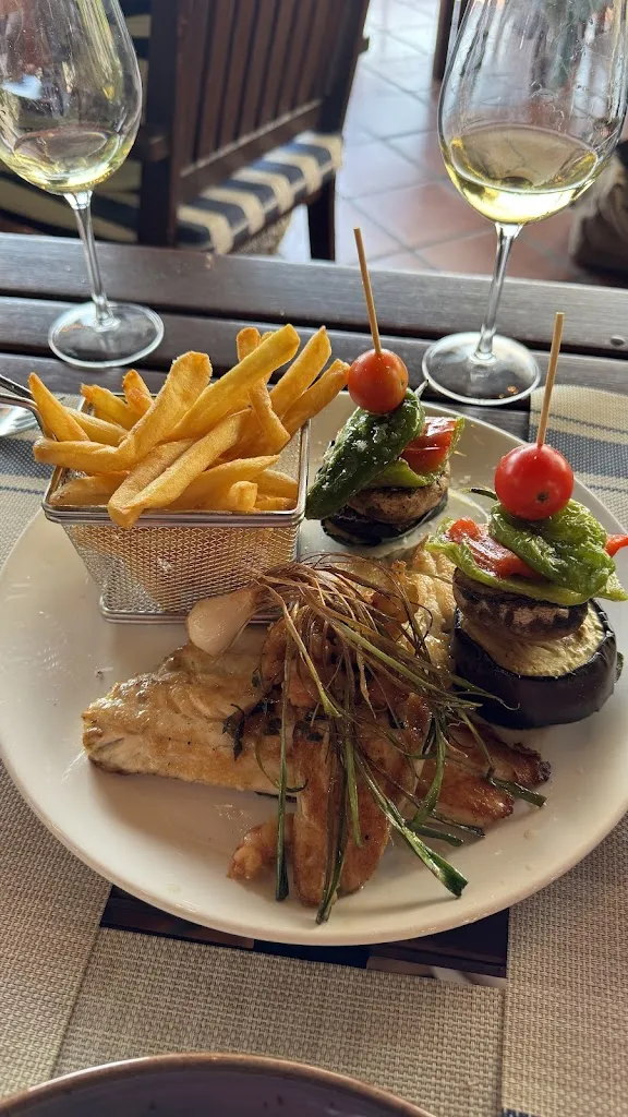 Vipin Moharir_Restaurante La Cala_Atamaría_review