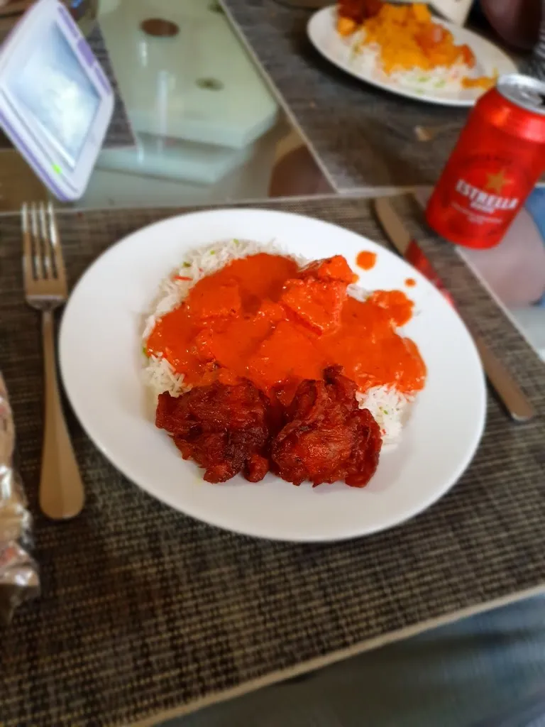 Tom Rogers_The Curry Gardens_Atamaría_review