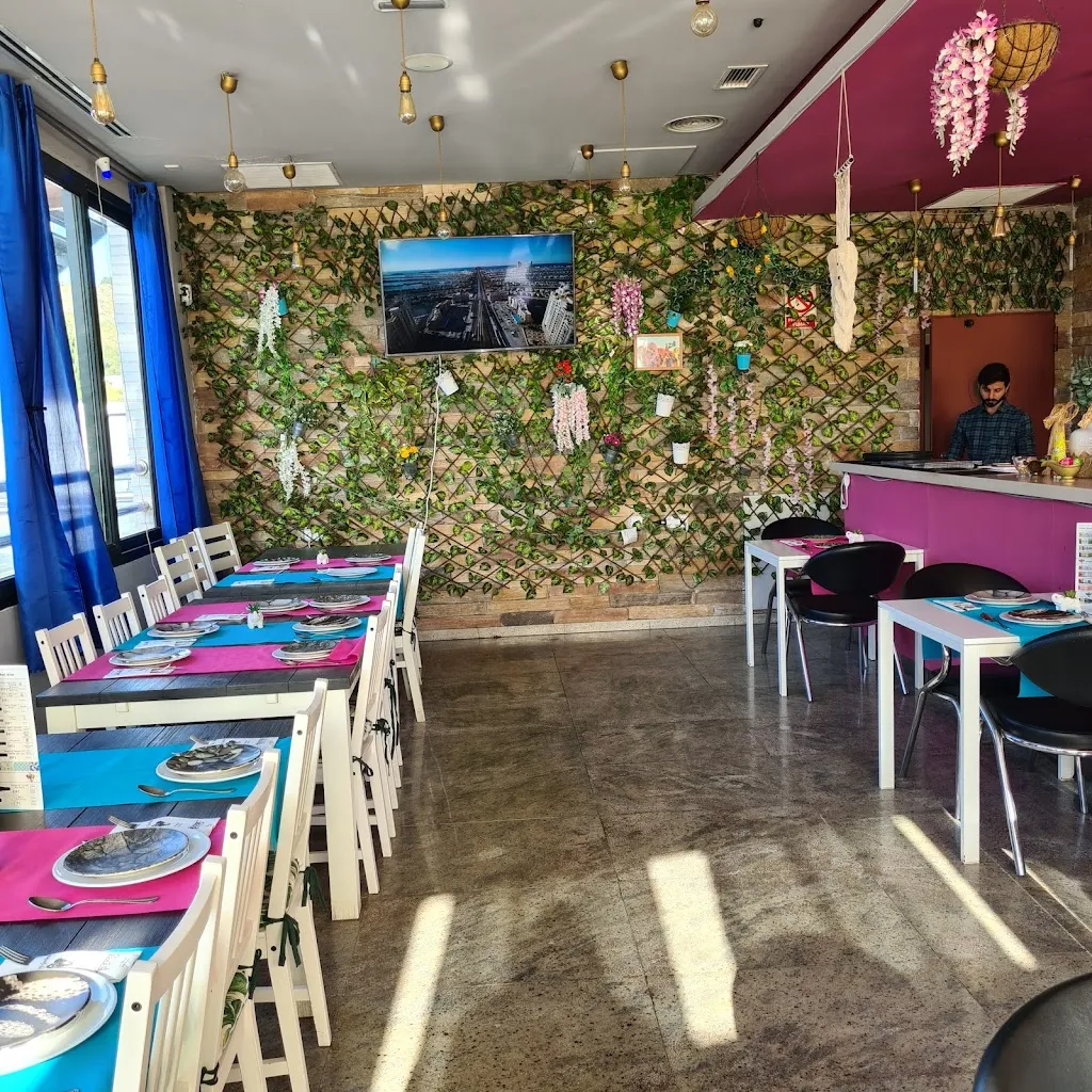 The Curry Gardens restaurant in Atamaría