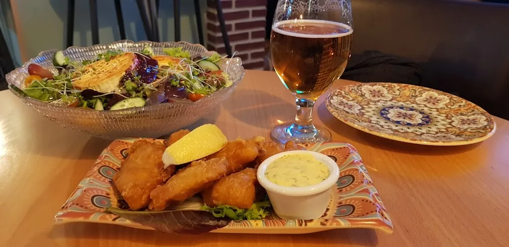 Preeti Savardekar_Casa Blanca_Relleu_review