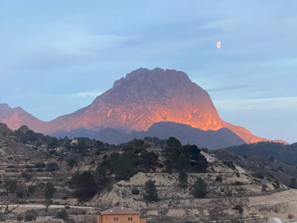 Alejandra H._Casa Blanca_Relleu_review