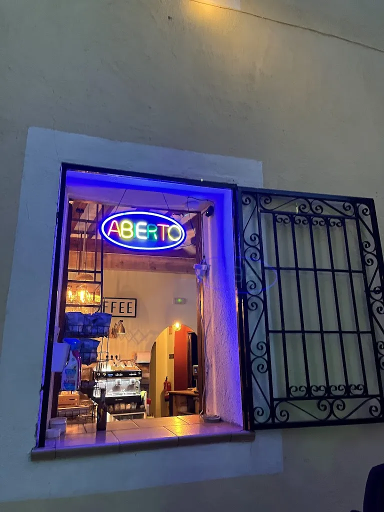 Casa Blanca_Relleu_slider_image_3