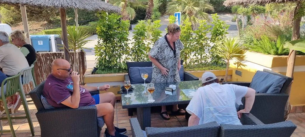 matthe quick_Flute Lounge Bar_Atamaría_review