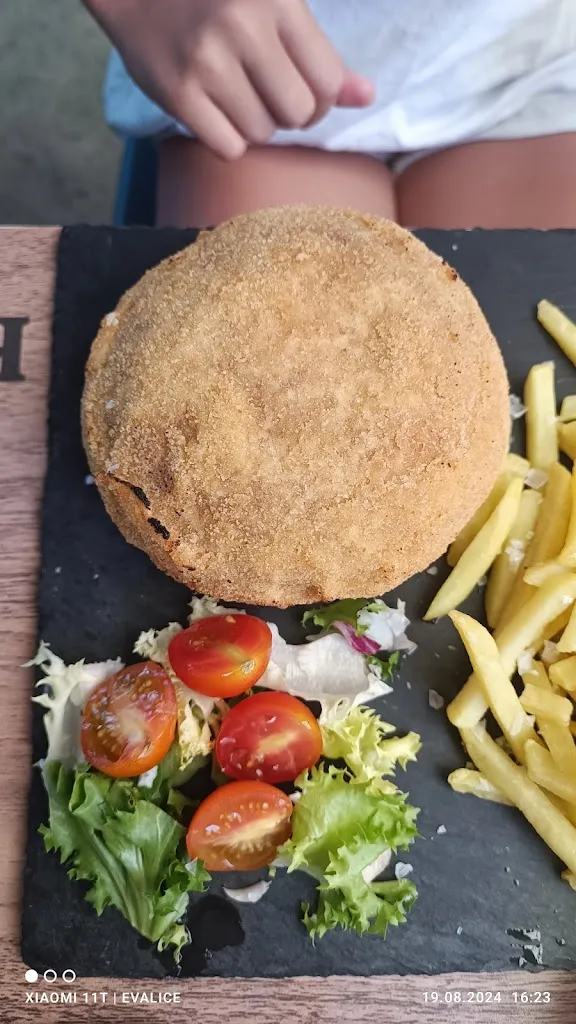 Hugo Young_Ternera Beef Rest._Atamaría_review