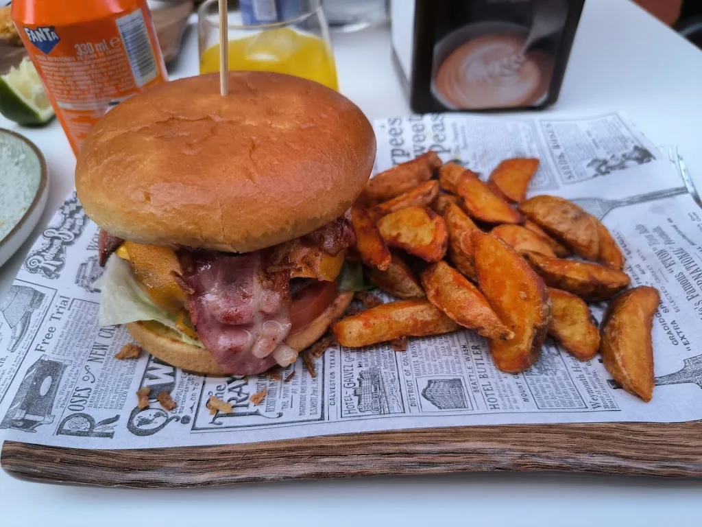 Maciasxd 333_Buen Rollo🤟🏻bar_Beniel_recensione