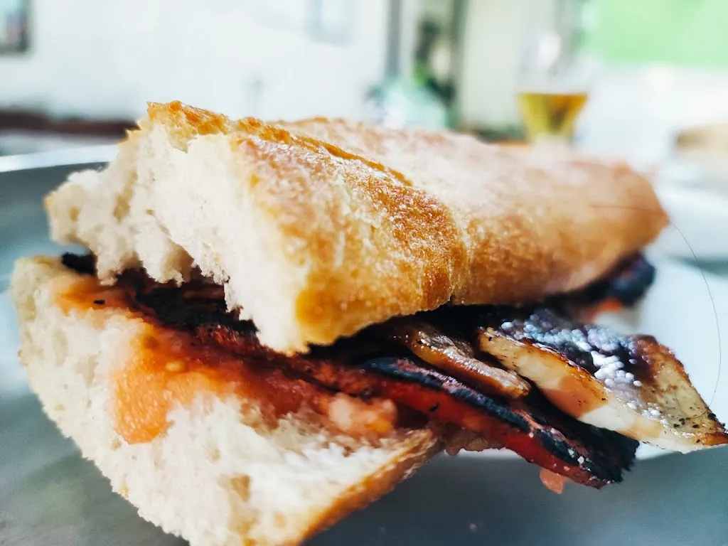 Restaurante Isidro_Relleu_slider_image_3