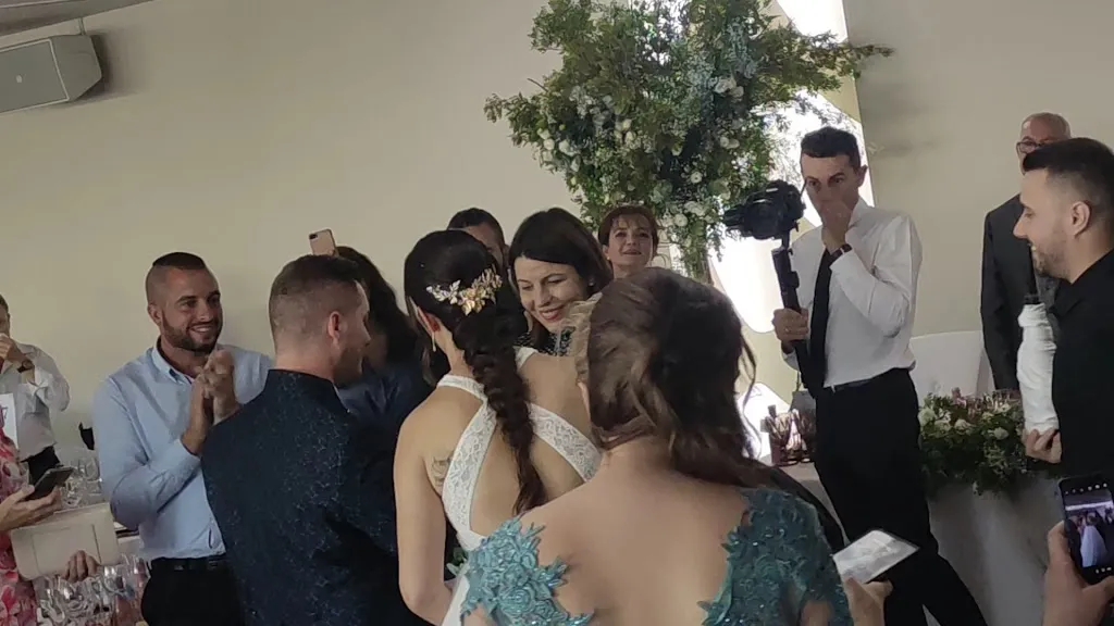 Two rooms Blondes_Beniel_slider_image_2