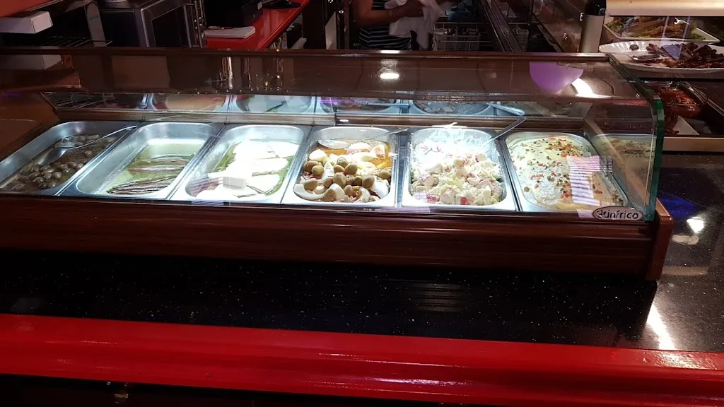 Mim_Bar-Cafeteria Neo_Beniel_review