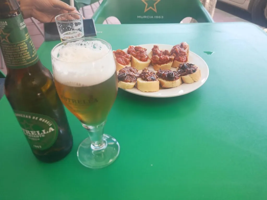 BAR DEPORTIVO restaurant in Campos del Río