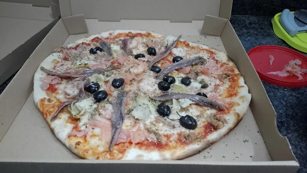 Menu_Axo Q Pizza_Campos del Río_image_2