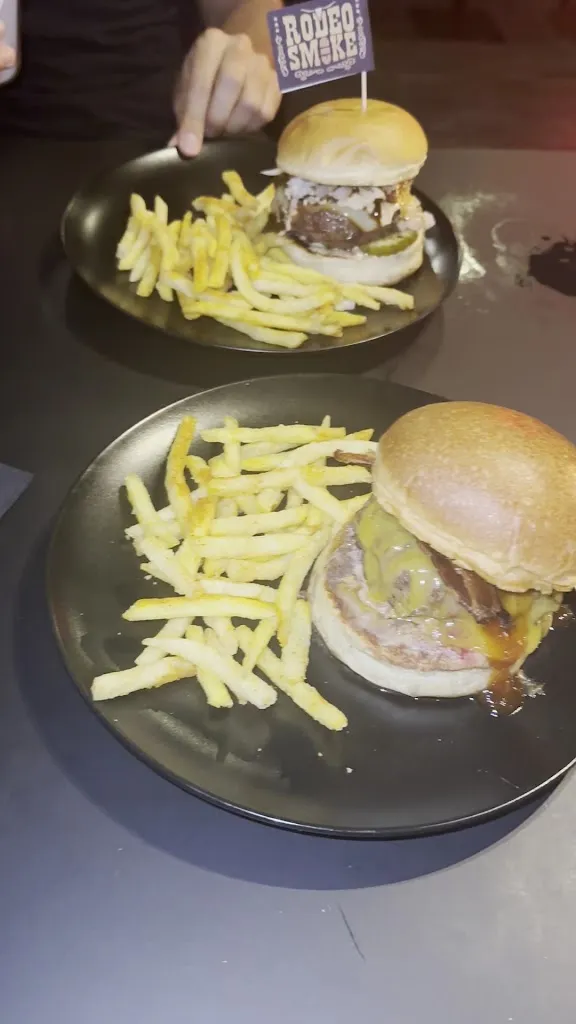 Alba_Tokio Burger_Bullas_review
