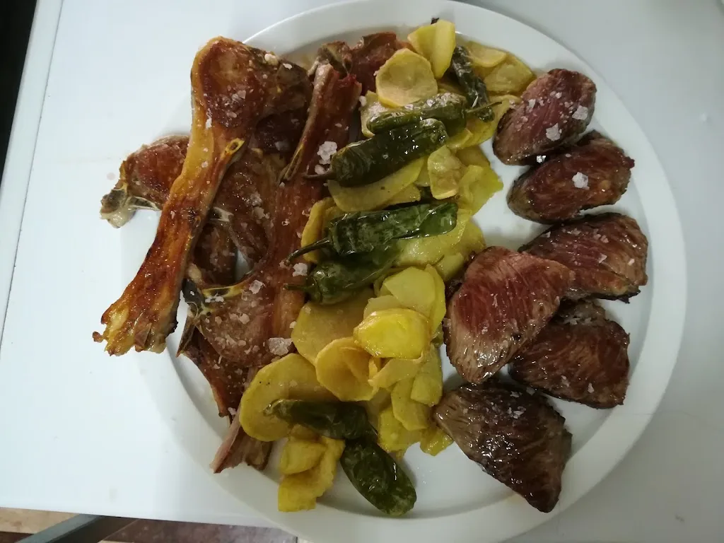 Menu_Bar Canito_Bullas_image_3