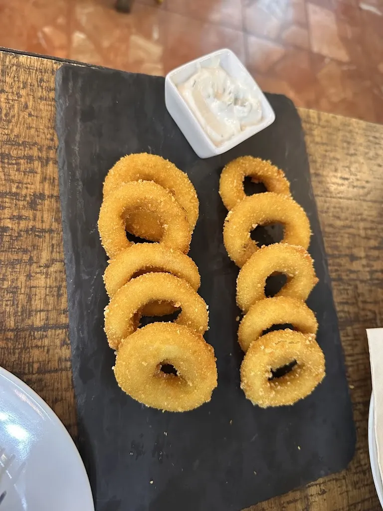 Julie H_Santa y pura Vegan Bar_Sagra_review