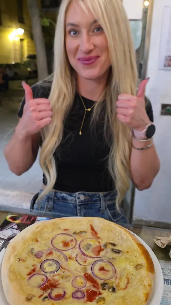 Santa y pura Vegan Bar_Sagra_slider_image_2