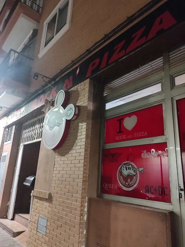 ana y rai montes cerdán_Rock n' Pizza_Archena_review
