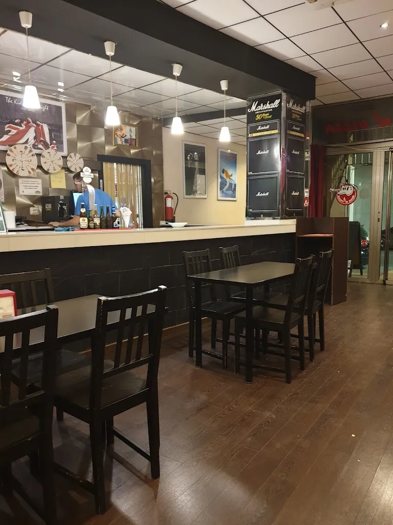 Rock n' Pizza restaurant in Archena