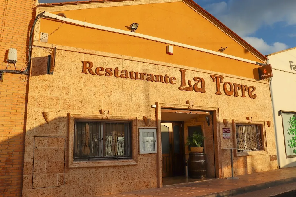 Restaurante La Torre_Pinós el/Pinoso_slider_image_1