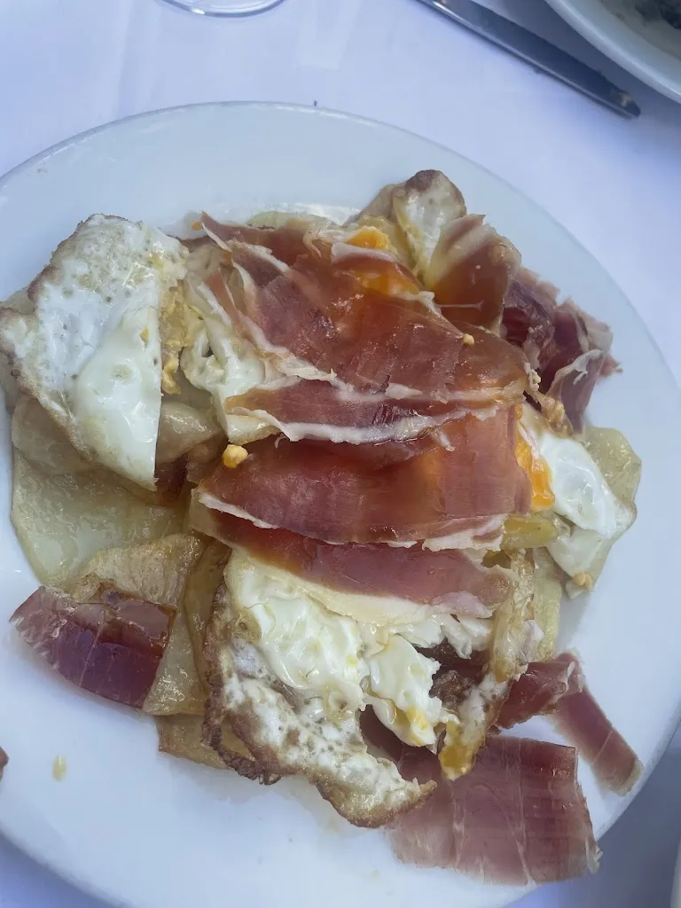 Pepi Montiel Noguera_El laurel_Alhama de Murcia_review