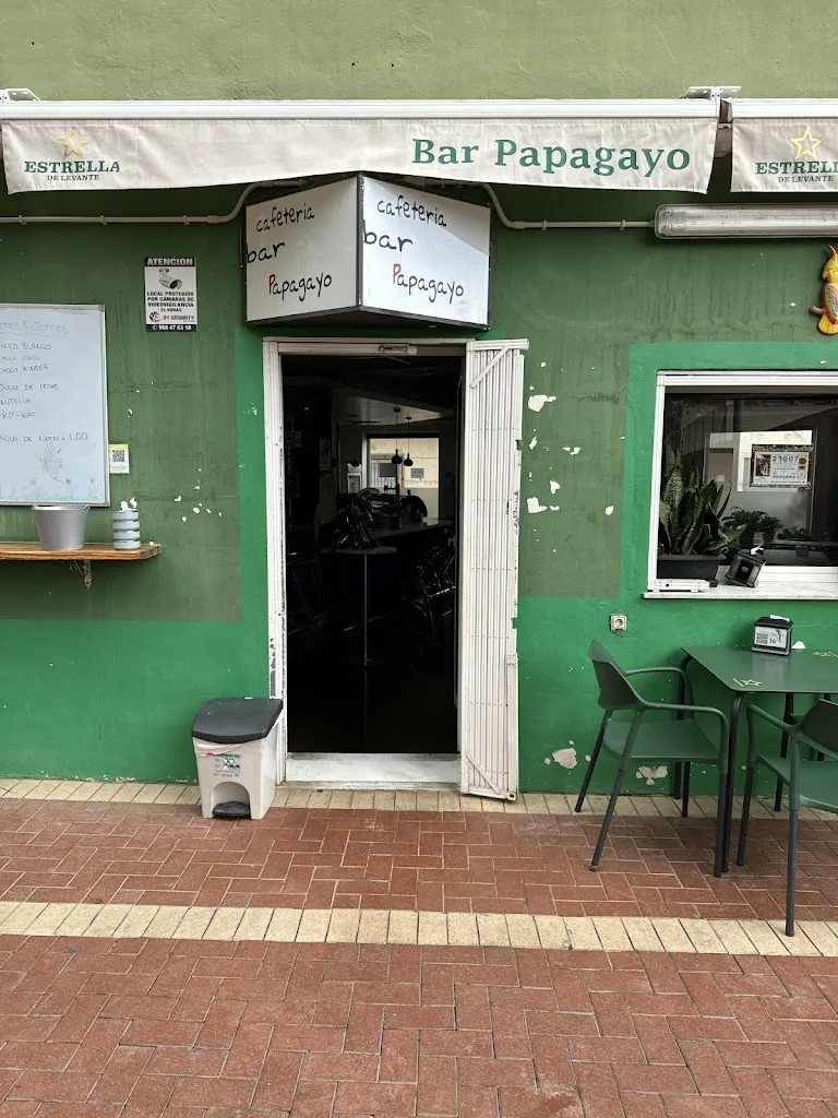 BAR PAPAGAYO restaurant in Alhama de Murcia