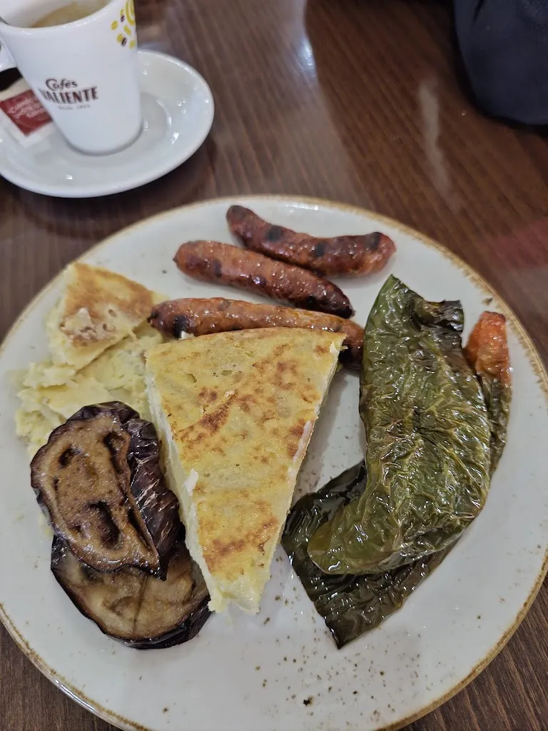 Mate Horvath_Restaurante Hijos de Pompilia S.L._Pinós el/Pinoso_recensione