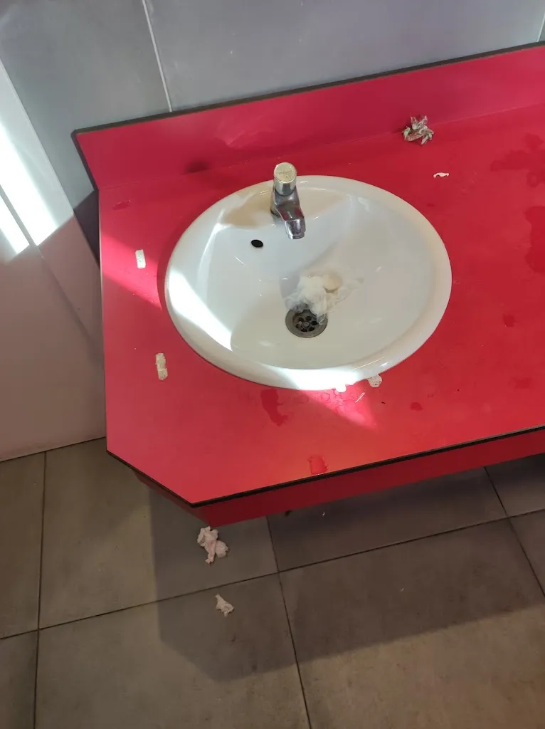 Sabrina Zeidan_Abades Sierra Espuña Levante_Alhama de Murcia_review