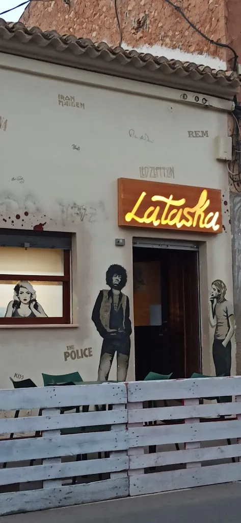 La Taska D'el Pinòs_Pinós el/Pinoso_slider_image_1