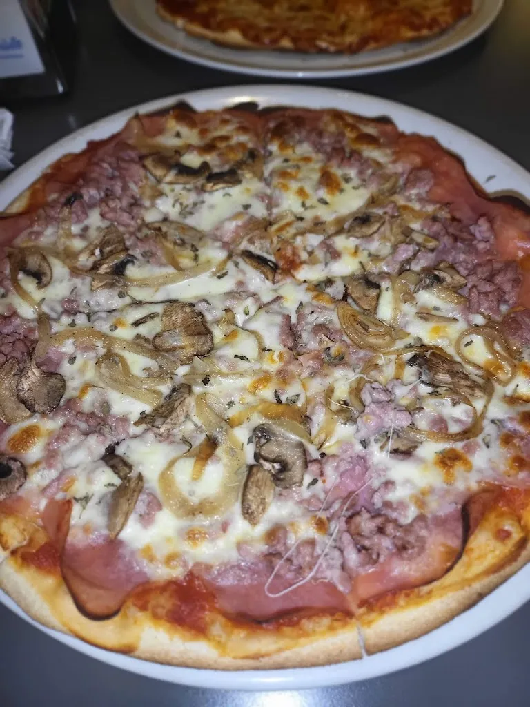 Pizzeria Tivoli Centro_Alhama de Murcia_slider_image_2