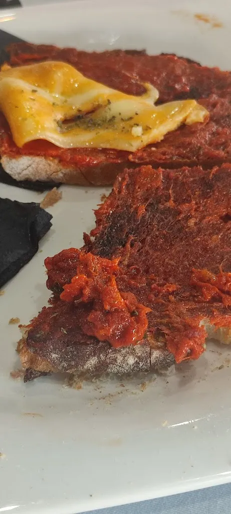 Alberto Gragon_Bar El Pavo_Ceuti_review