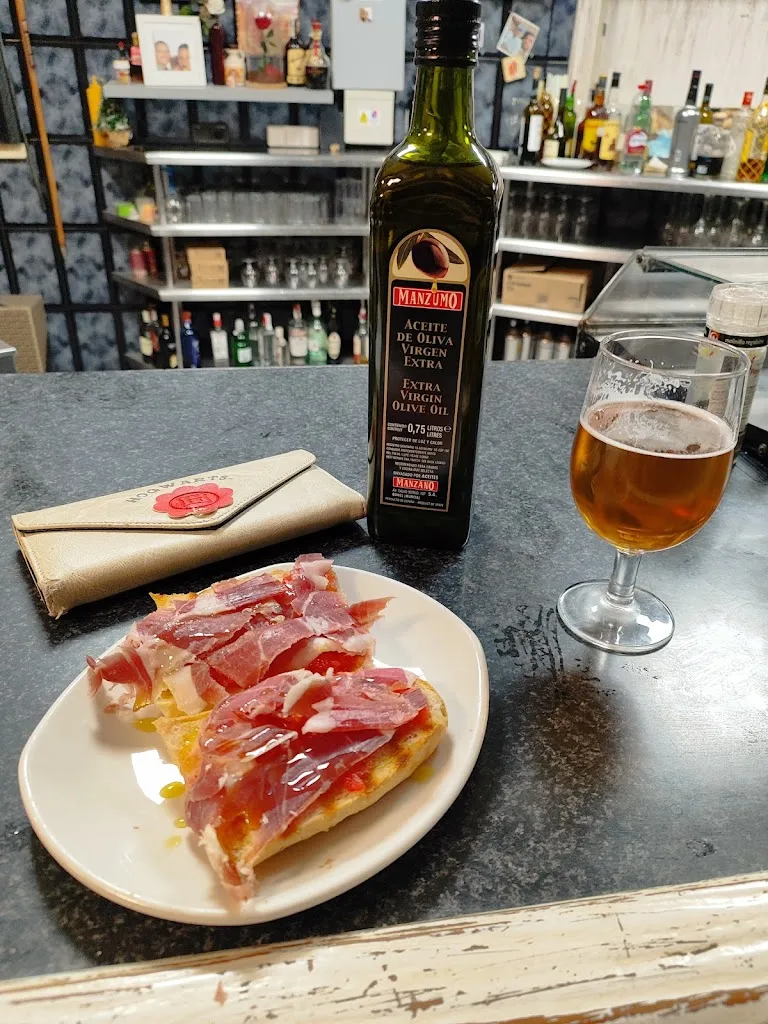 Lorreine McGregor_Restaurante Fisterra_Ceuti_review