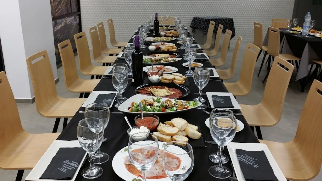 Restaurante Los Gemelos_Caravaca_slider_image_3