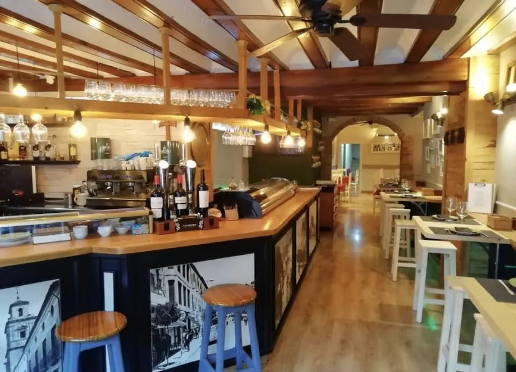 Restaurante La Bodega (Gastro bar) restaurant in Caravaca