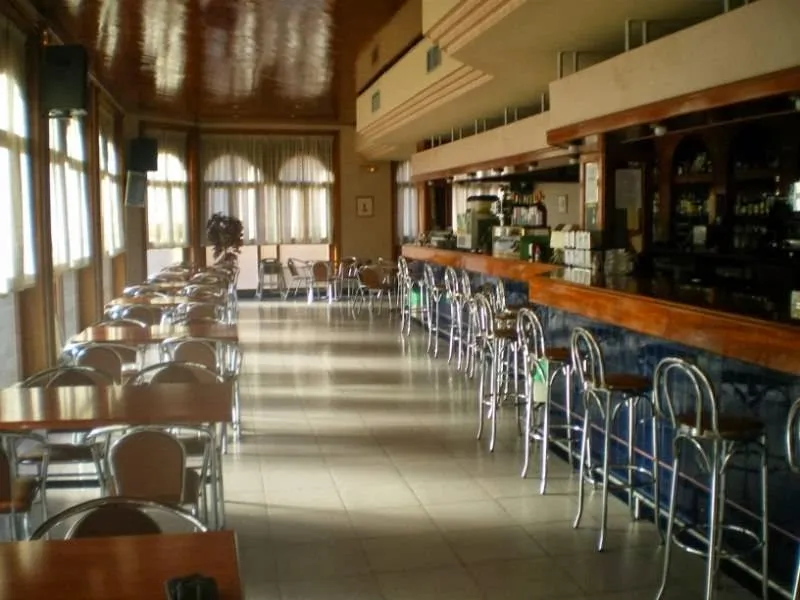 LOTHERMAN'S RESTAURANTE-TAPERIA restaurant in Pinós el/Pinoso