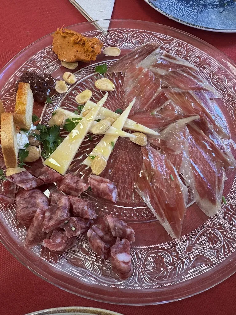 Lola Moreno_Restaurante El Capricho_Esparragal_review