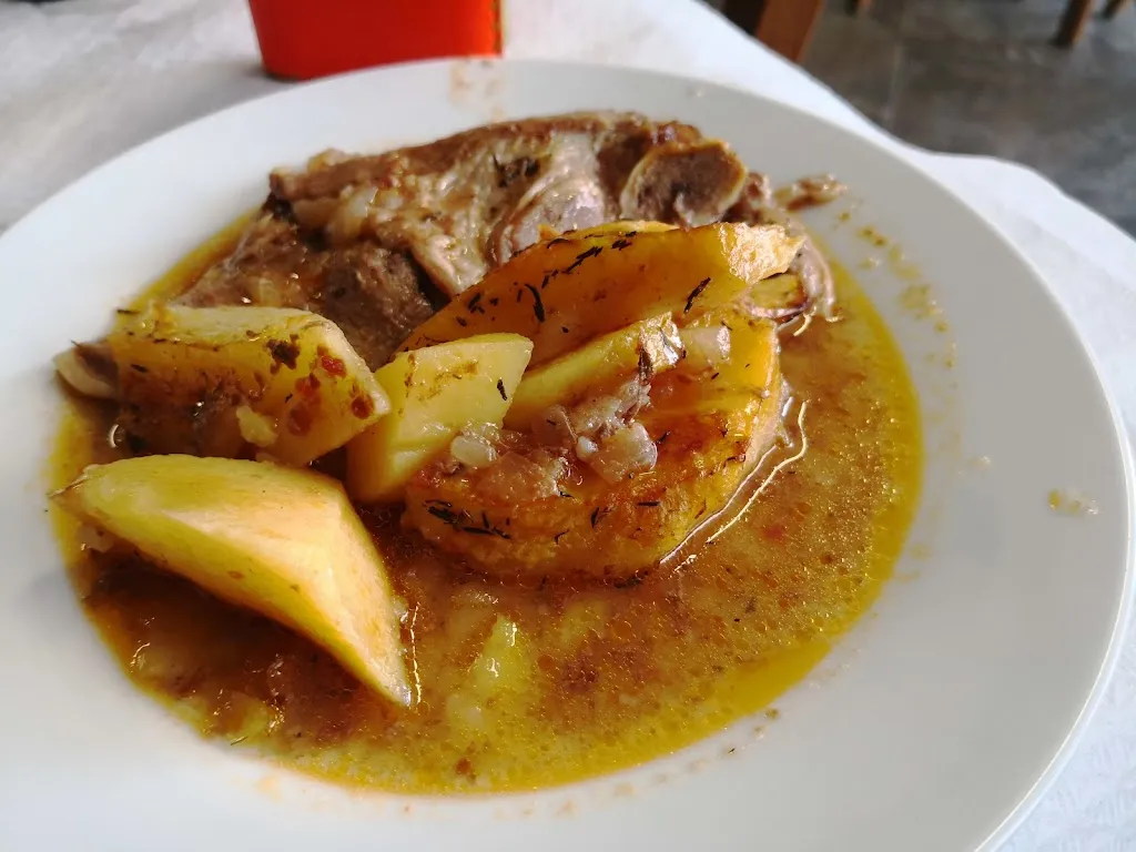 Juan Restaurante Mesón_Esparragal_slider_image_2