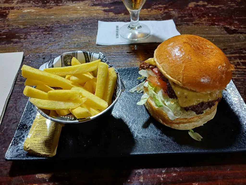 Kathryn Bottomley_Jackaroo Bar_Fortuna_review