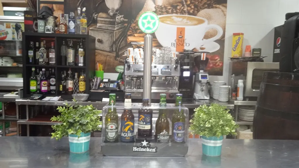 Pericos'bar restaurant in Librilla