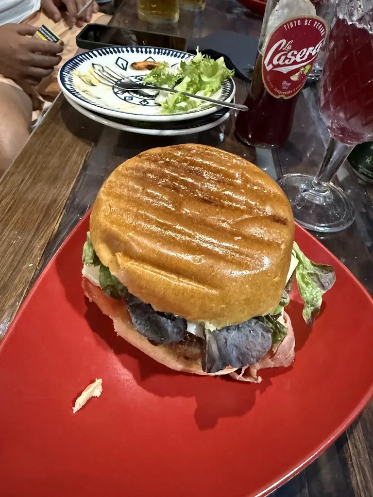 Dienay Soto Ayes_Diablocadillo Foodtruck_Librilla_review