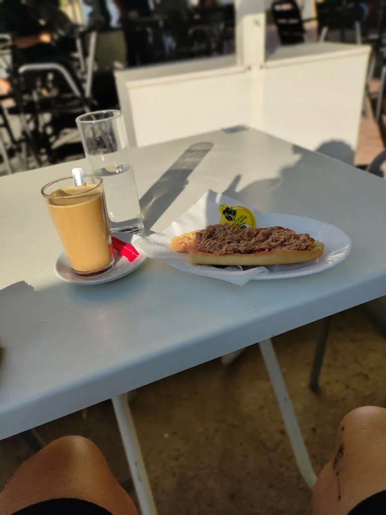 Menu_Bar Amazonas Librilla_Librilla_image_6