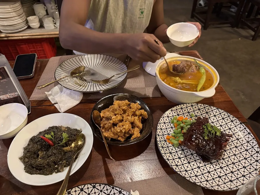 Katrina Surla_Lampara Kitchen + Bar_La Unión_review