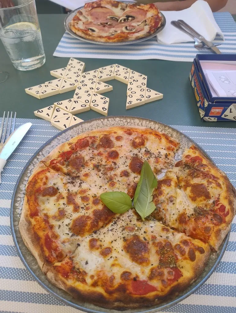 Carlo's Pizzeria_Pinós el/Pinoso_slider_image_2