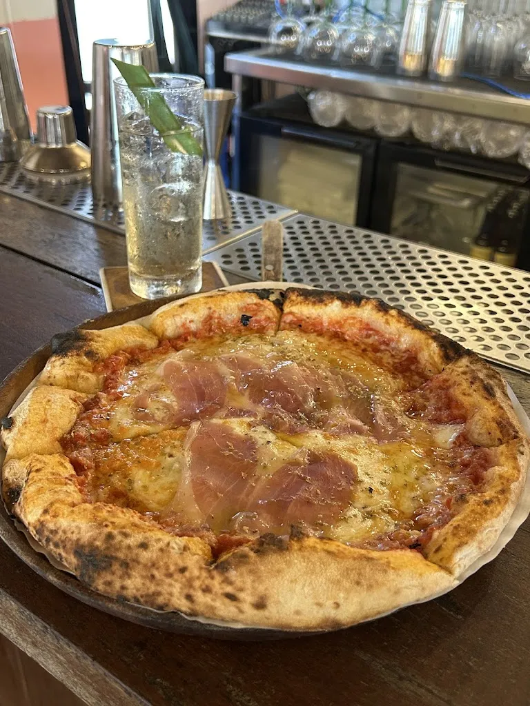 Maggie Y_Kermit La Union_La Unión_review