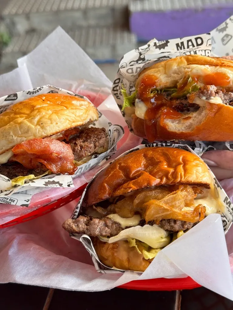 Stephen V_Mad Monkeys Burger Lab_La Unión_review