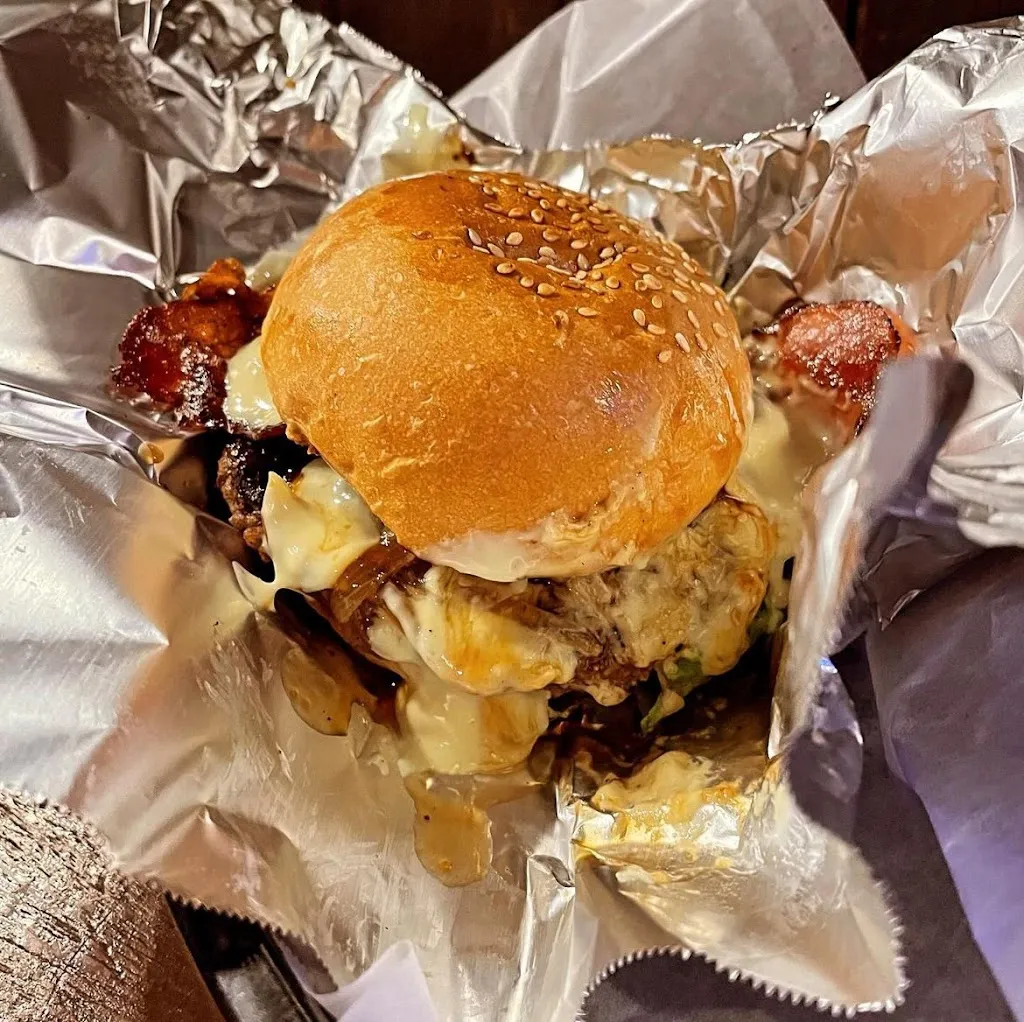 Mad Monkeys Burger Lab_La Unión_slider_image_3