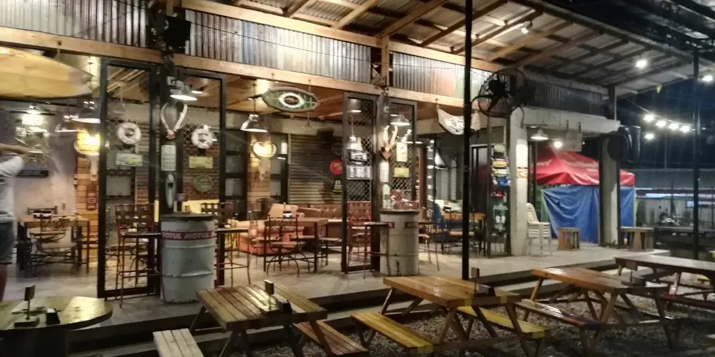 Ol' Pub La Union restaurant in La Unión