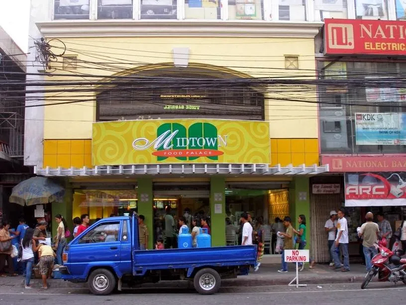 Midtown Food Palace restaurant in La Unión