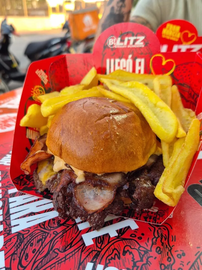 Silvia Alarcón_BLITZ BURGER Las Torres de Cotillas_Las Torres de Cotillas_review