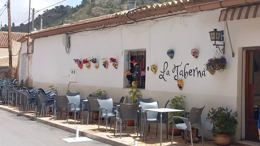 La Taberna de Las Encebras restaurant in Pinós el/Pinoso