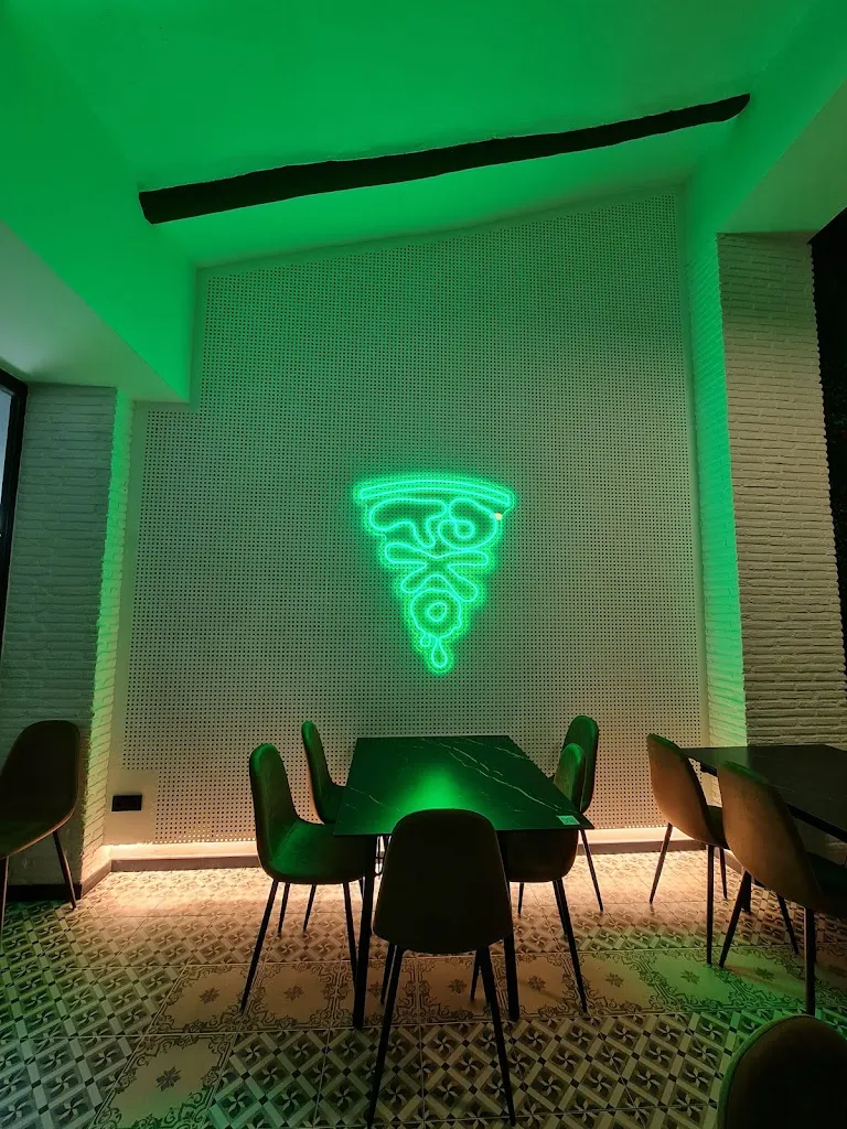 Toxo Pizzería restaurant in Las Torres de Cotillas